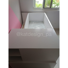 Cargar imagen en el visor de la galería, Cuna convertible a cama twin con axuliar