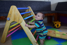 Cargar imagen en el visor de la galería, Triangulo de pikler juego montessori