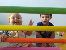 Cargar imagen en el visor de la galería, Triangulo de pikler juego montessori