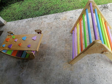 Cargar imagen en el visor de la galería, Triangulo de pikler juego montessori