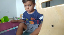 Cargar y reproducir el video en el visor de la galería, Triangulo de pikler juego montessori
