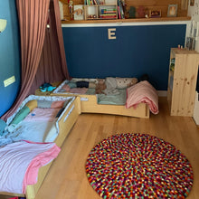 Cargar imagen en el visor de la galería, Cama de estilo Plywood Montessori Classic
