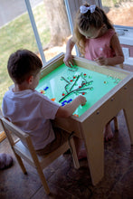 Cargar imagen en el visor de la galería, Mesa sensorial Montessori con Luces
