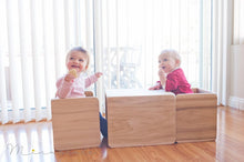 Cargar imagen en el visor de la galería, Silla Cubo Montessori
