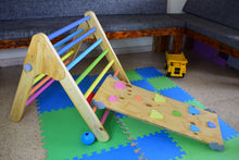 Cargar imagen en el visor de la galería, Triangulo de pikler juego montessori
